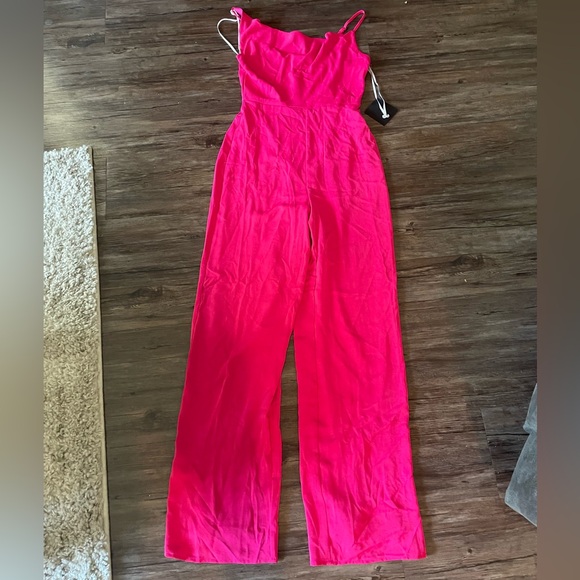 NWT Lulu’s Pink Alluring Extravagance Jumpsuit - Picture 3 of 6